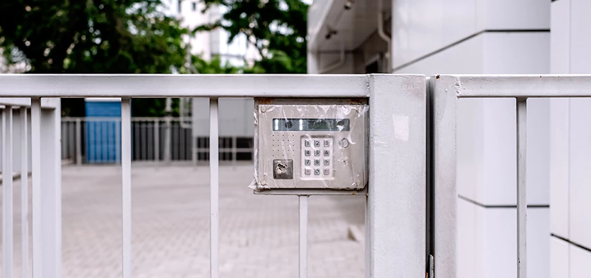 Gate Locks For Metal Gates in St Charles, Illinois