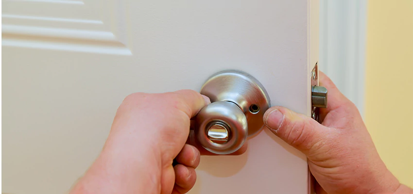 After-hours Locksmith For Lock And Key Installation in St Charles, IL