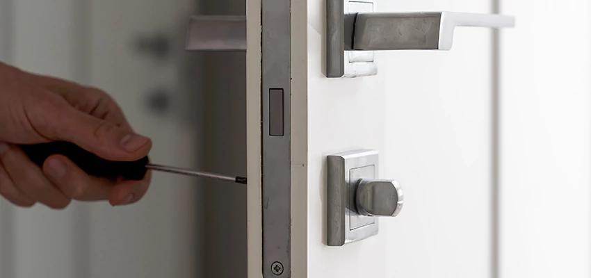 Key Programming Locksmith Open Now in St Charles, Illinois